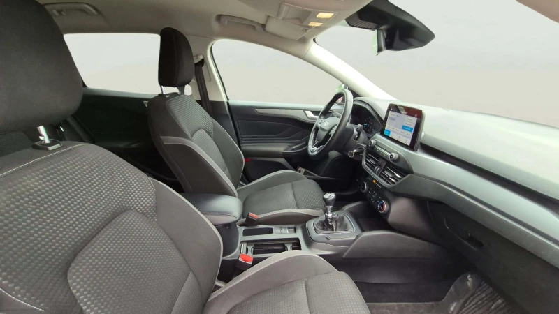 Ford Focus 1.0 EcoBoost, снимка 10 - Автомобили и джипове - 51897682