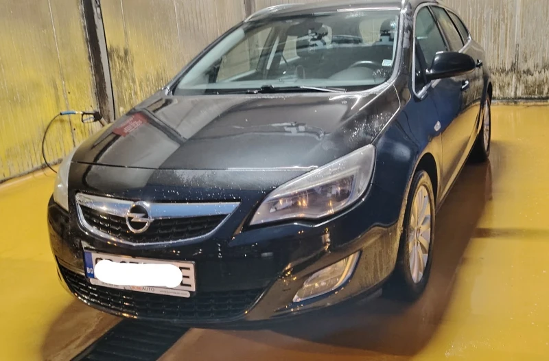 Opel Astra 2012 125hp, снимка 3 - Автомобили и джипове - 52484078