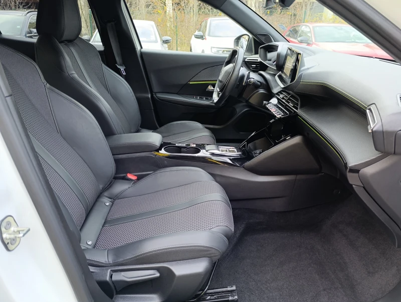 Peugeot 2008 GT 130kc. -Гаранция, снимка 10 - Автомобили и джипове - 52554181