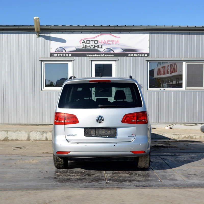 VW Touran 1.4 TSI, снимка 4 - Автомобили и джипове - 52686410