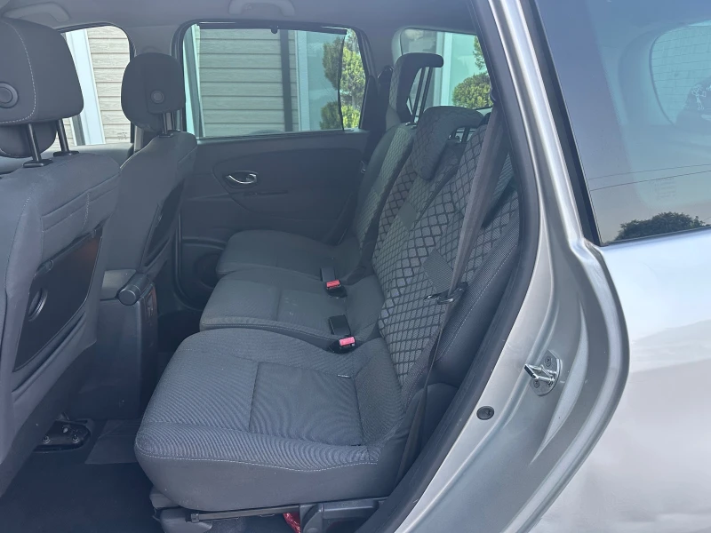 Renault Grand scenic 1.9dci 7 места Реален пробег, снимка 14 - Автомобили и джипове - 52872605