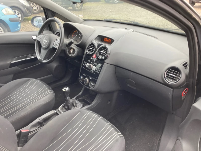 Opel Corsa 1.2 KLIMA, снимка 5 - Автомобили и джипове - 52873153