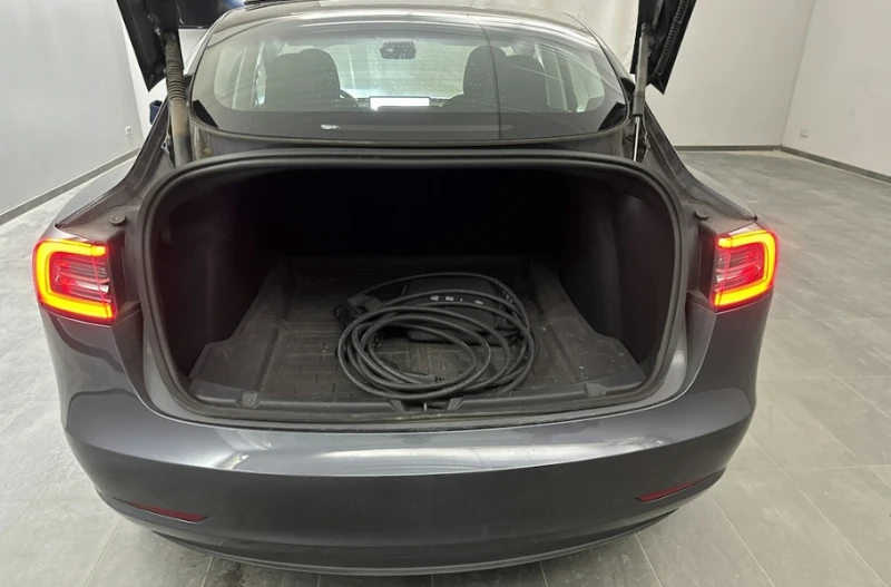 Tesla Model 3 Long Range, Performance, Dual motor, Гаранционен, снимка 8 - Автомобили и джипове - 53192260