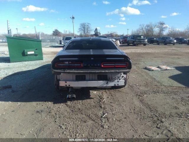 Dodge Challenger, снимка 16 - Автомобили и джипове - 48784373