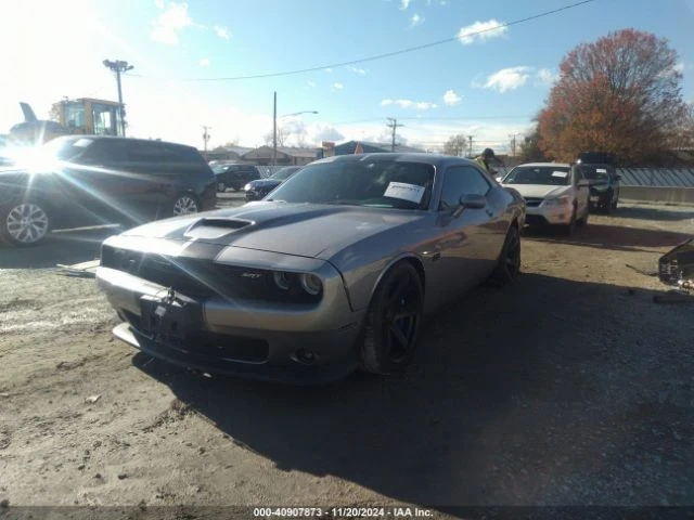 Dodge Challenger, снимка 2 - Автомобили и джипове - 48784373