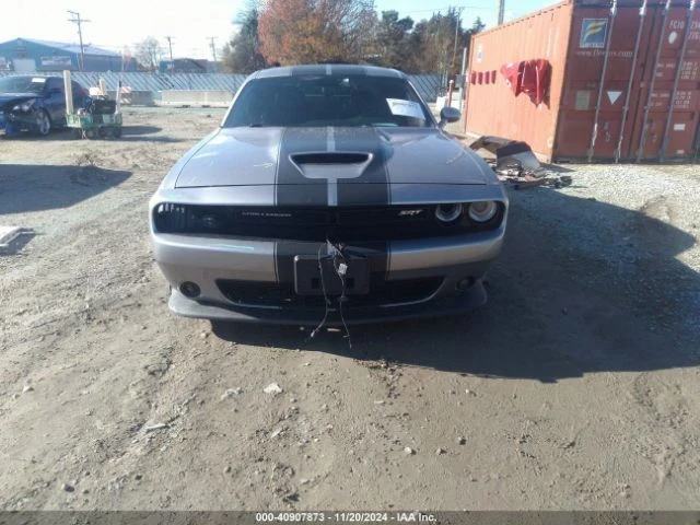 Dodge Challenger, снимка 12 - Автомобили и джипове - 48784373