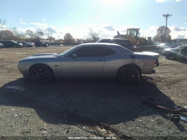 Dodge Challenger, снимка 14 - Автомобили и джипове - 48784373