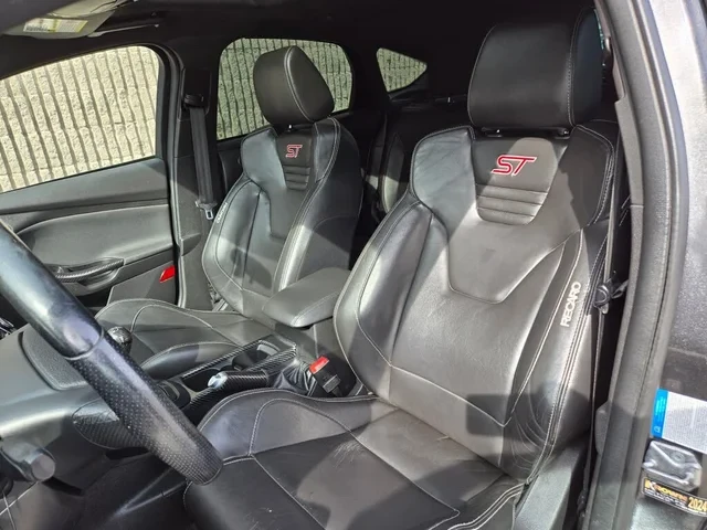 Ford Focus ST* MANUEL* KEYLESS* , снимка 17 - Автомобили и джипове - 53769489