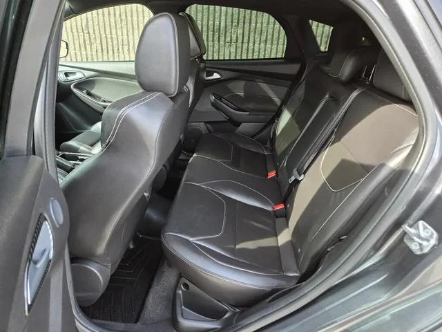 Ford Focus ST* MANUEL* KEYLESS* , снимка 13 - Автомобили и джипове - 53769489