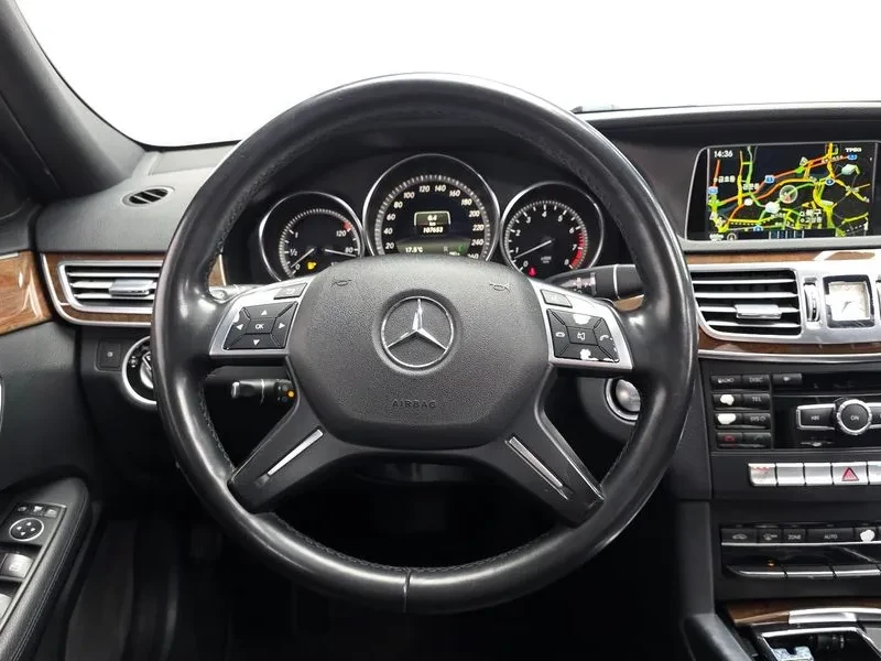 Mercedes-Benz E 200 W212 E300 Elegance, снимка 13 - Автомобили и джипове - 55110631