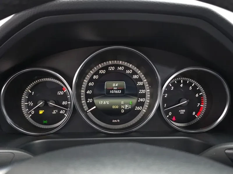 Mercedes-Benz E 200 W212 E300 Elegance, снимка 8 - Автомобили и джипове - 55110631