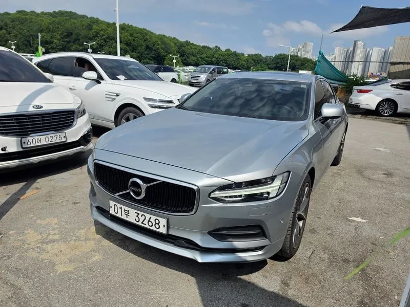 Volvo S90 D5 Awd Momentum, снимка 3 - Автомобили и джипове - 55376535