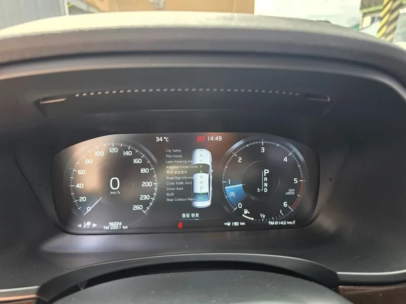 Volvo S90 D5 Awd Momentum, снимка 7 - Автомобили и джипове - 55376535