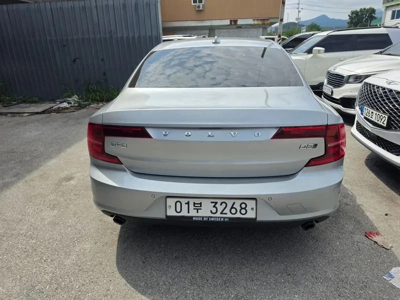 Volvo S90 D5 Awd Momentum, снимка 5 - Автомобили и джипове - 55376535
