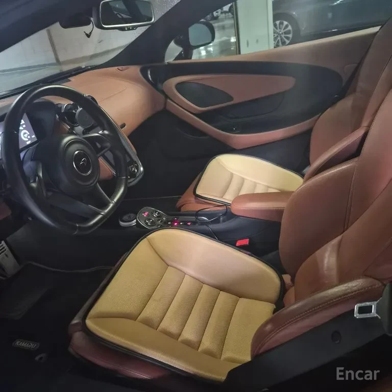 McLaren 570S Coupe Bowers & Wilkins* Vehicle Lift* Carbon Ceramic* , снимка 5 - Автомобили и джипове - 55737931