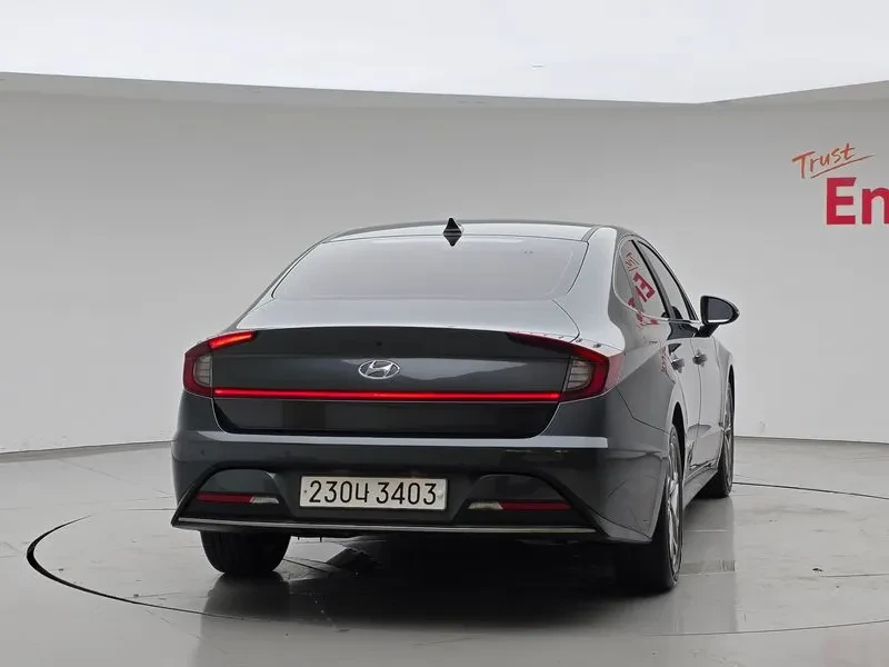 Hyundai Sonata 2.0 Premium, снимка 4 - Автомобили и джипове - 55785057