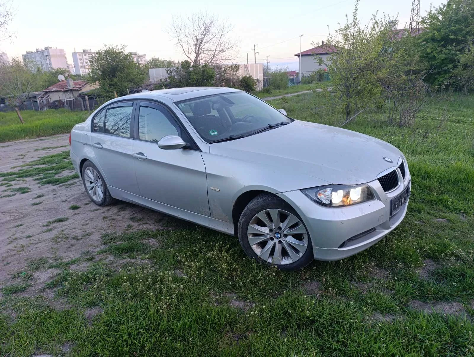 BMW 320  - изображение 2