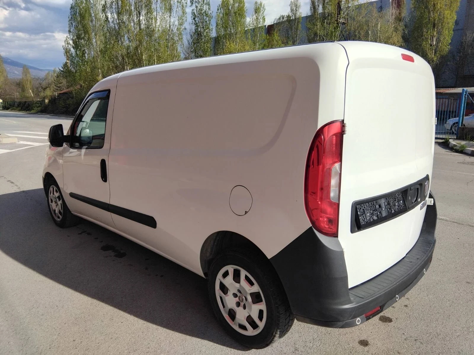 Fiat Doblo 1.6 D МАКСИ БАЗА 2+ 1 МЕСТА - изображение 8