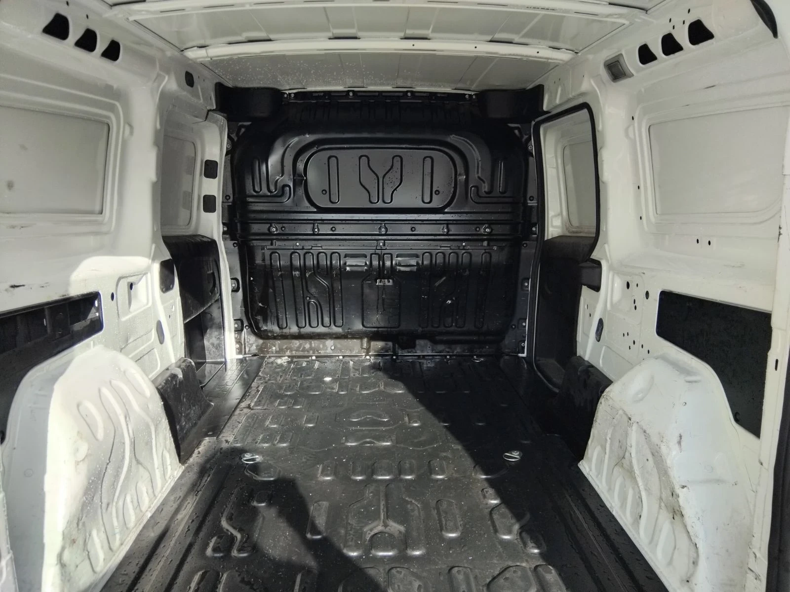 Fiat Doblo 1.6 D МАКСИ БАЗА 2+ 1 МЕСТА - изображение 9