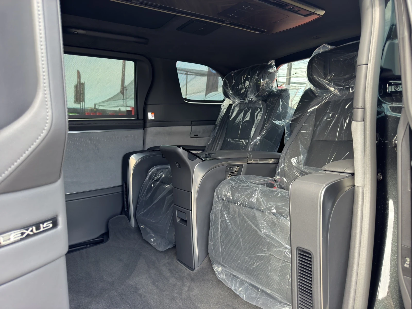 Lexus LM 350h* LUXURY* 4SEATS* FIRSTCLASS* TV* 360* KEYLESS | Mobile.bg   15