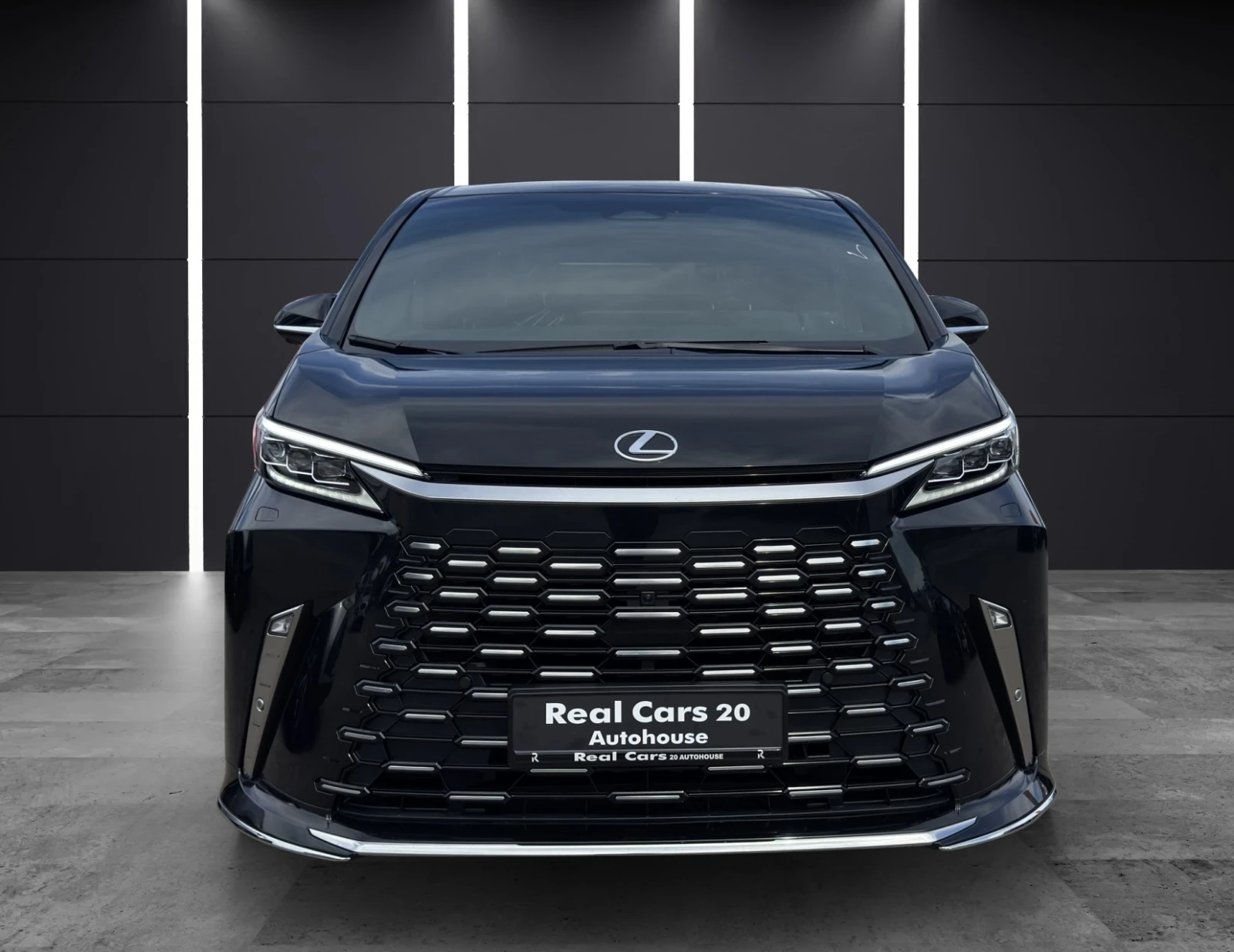 Lexus LM 350h* LUXURY* 4SEATS* FIRSTCLASS* TV* 360* KEYLESS - изображение 2