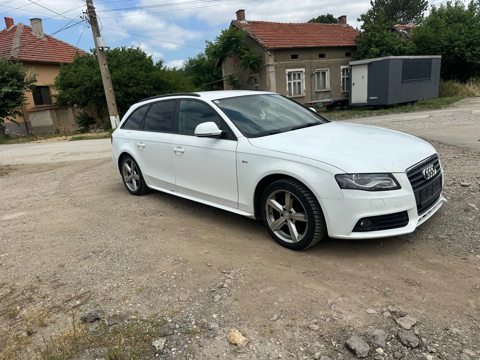 Audi A4 1.8TFSI 160 kc Sline - изображение 2