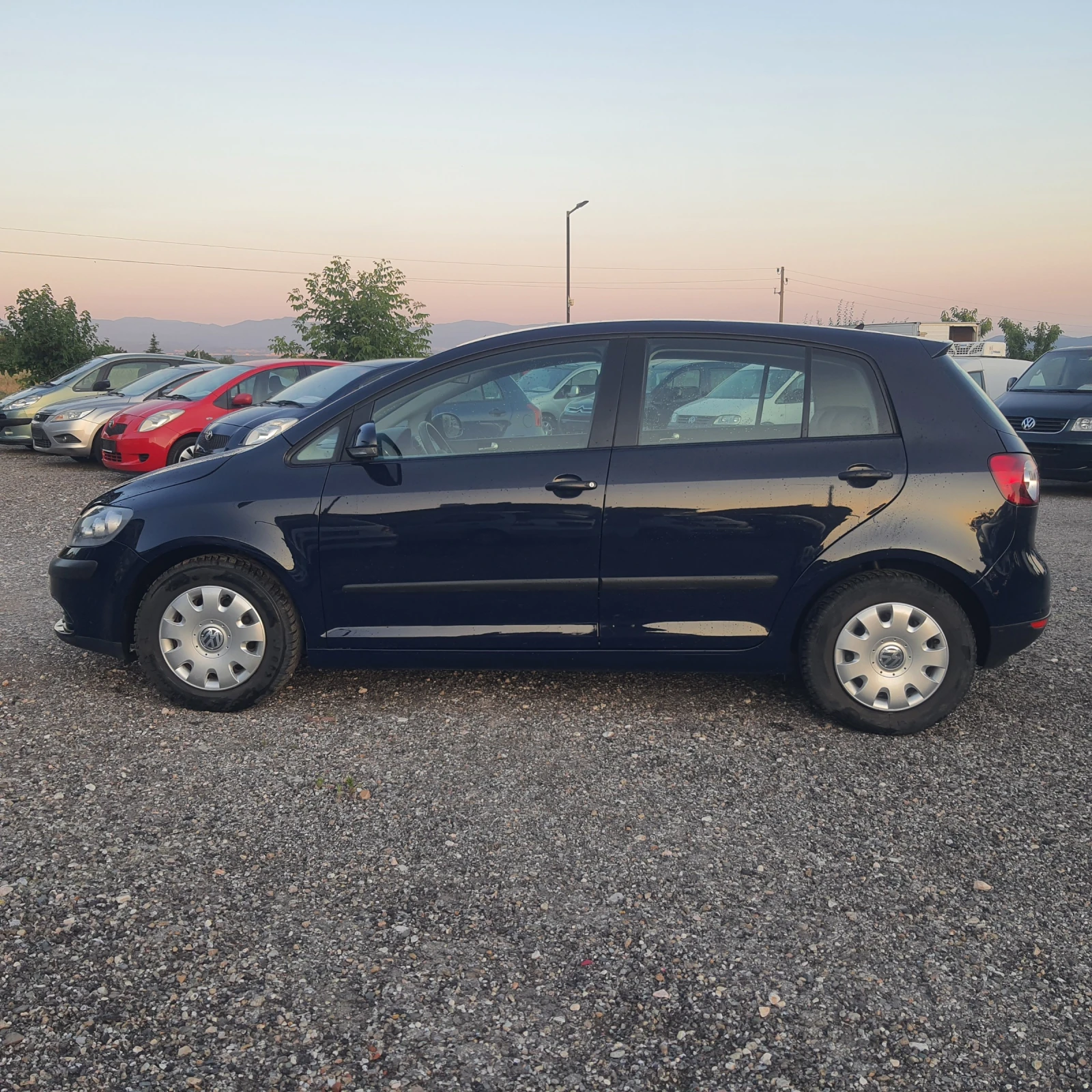 VW Golf Plus 1.6-102к.с. - изображение 5
