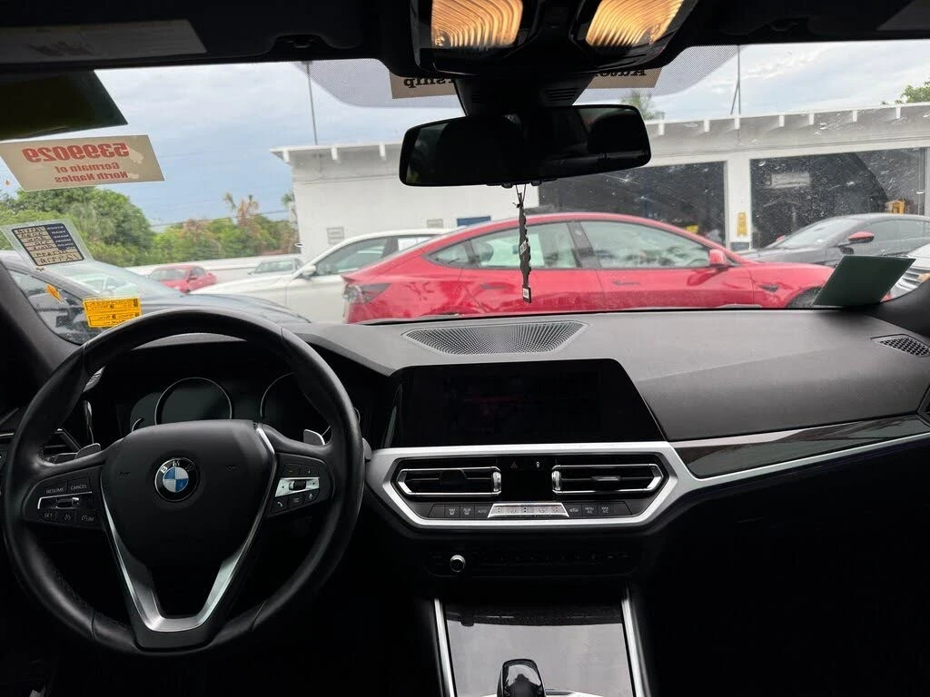 BMW 330 M-Package HeadUp* АвтоКредит* (ЦЕНА ДО БГ) - изображение 9