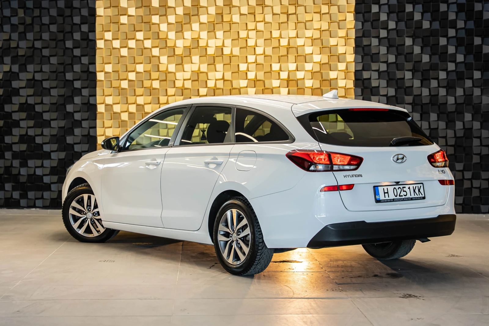 Hyundai I30 1.6 CRDi - изображение 3