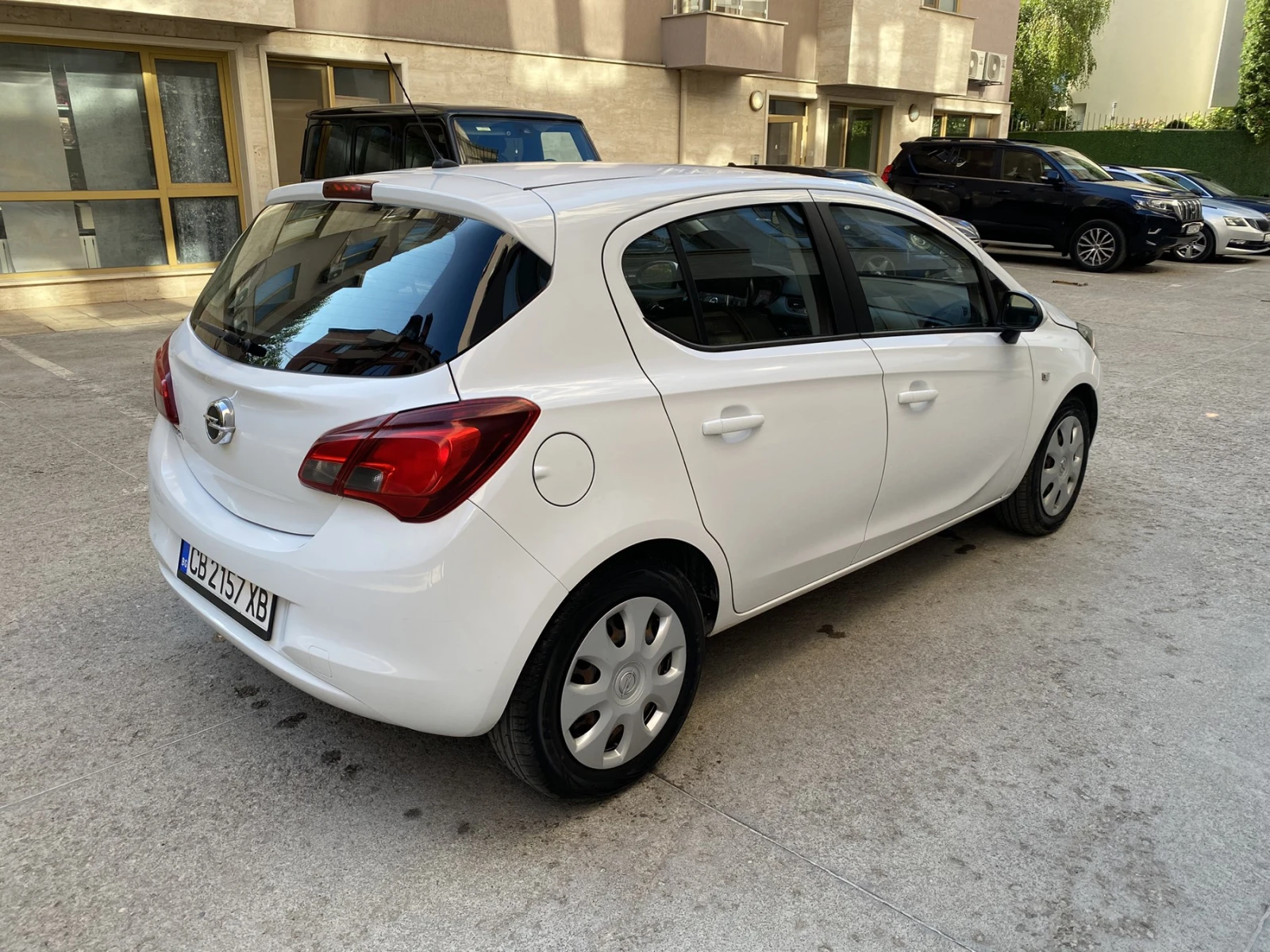 Opel Corsa 1.2i / ENJOY - изображение 3