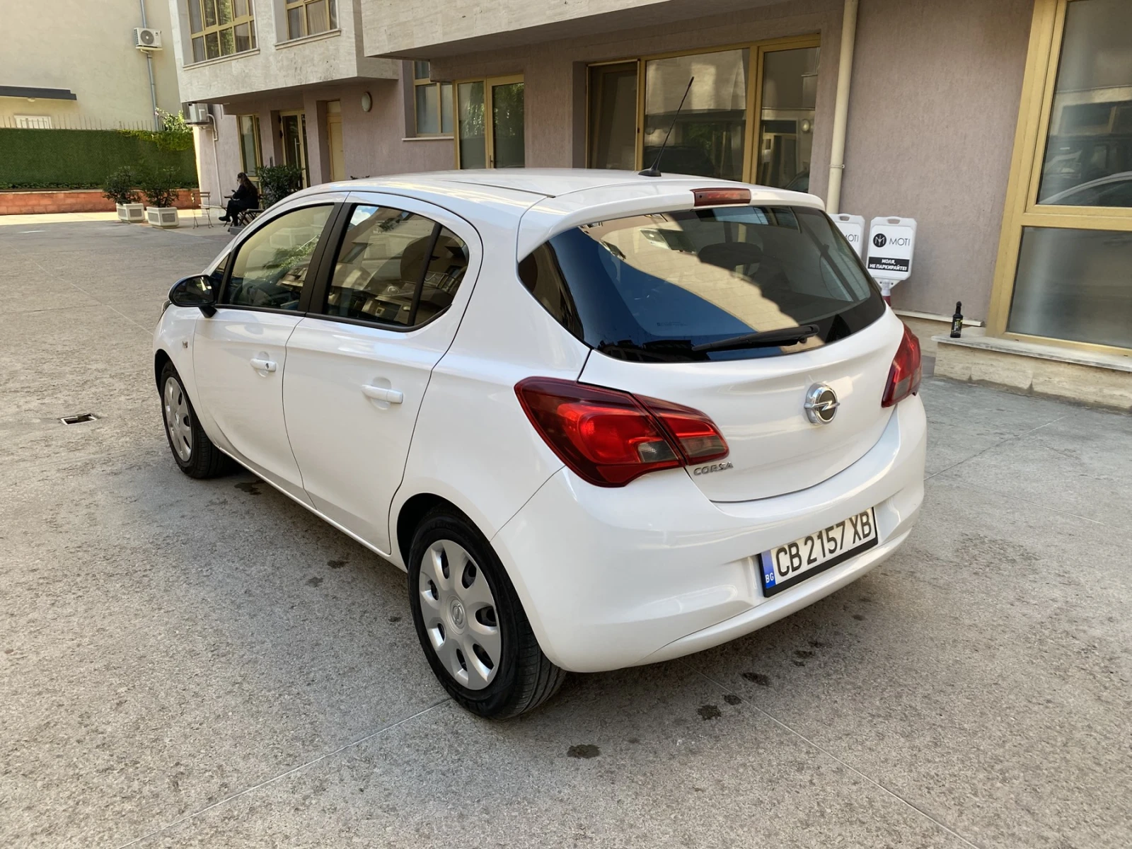 Opel Corsa 1.2i / ENJOY - изображение 5
