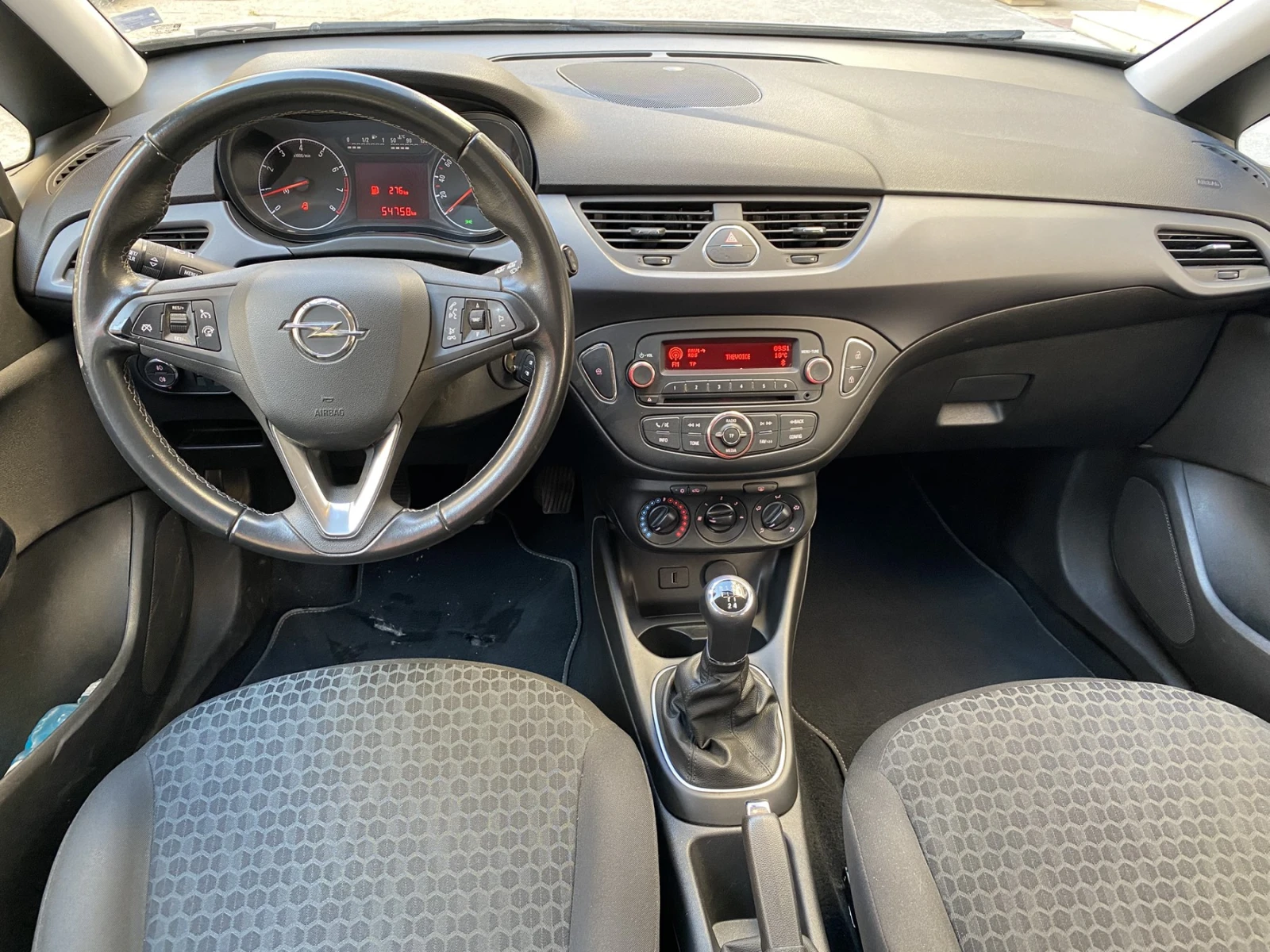 Opel Corsa 1.2i / ENJOY - изображение 9