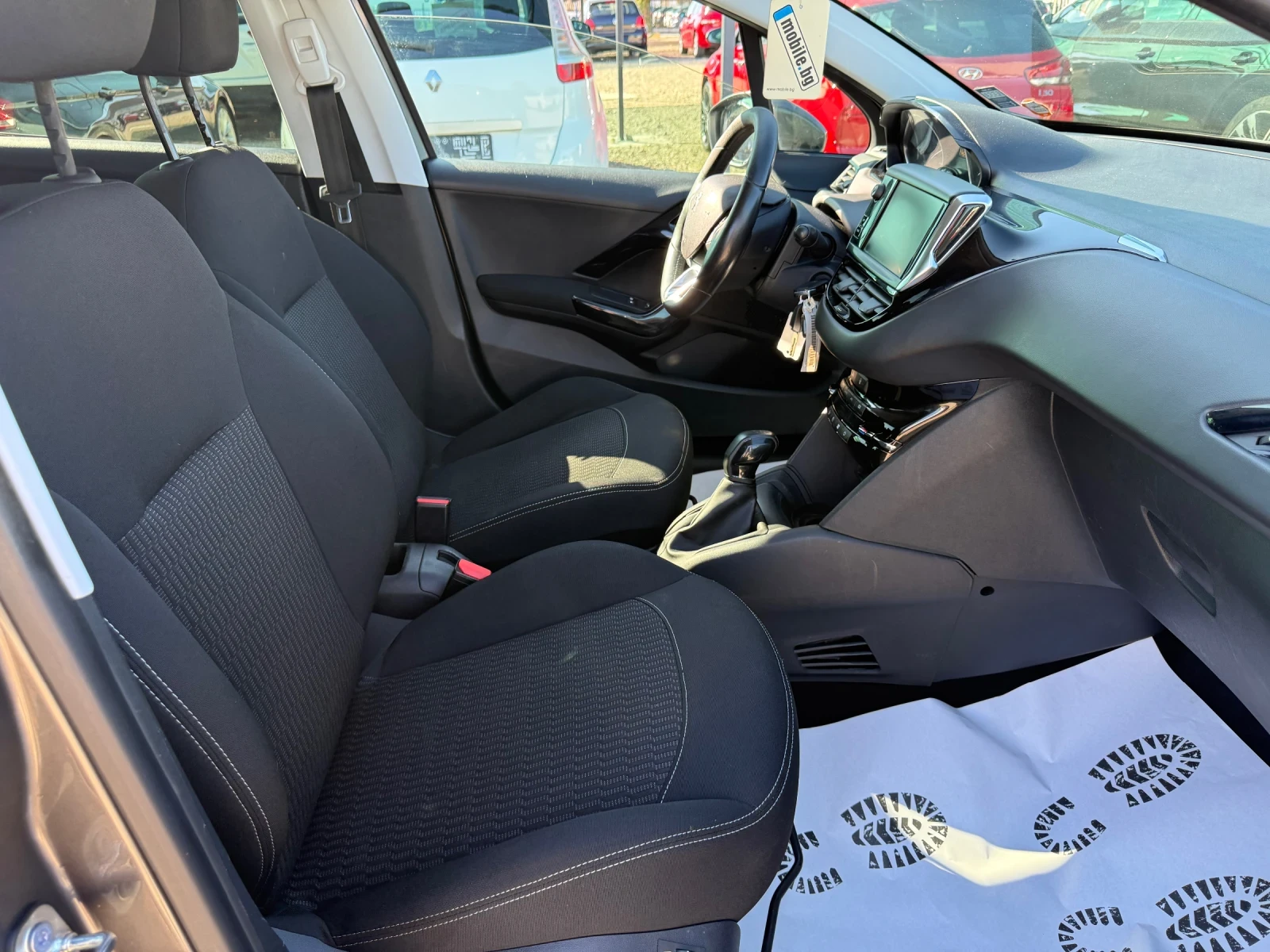 Peugeot 208 1.6d/100hp/NAVI/EVRO6/ - изображение 9