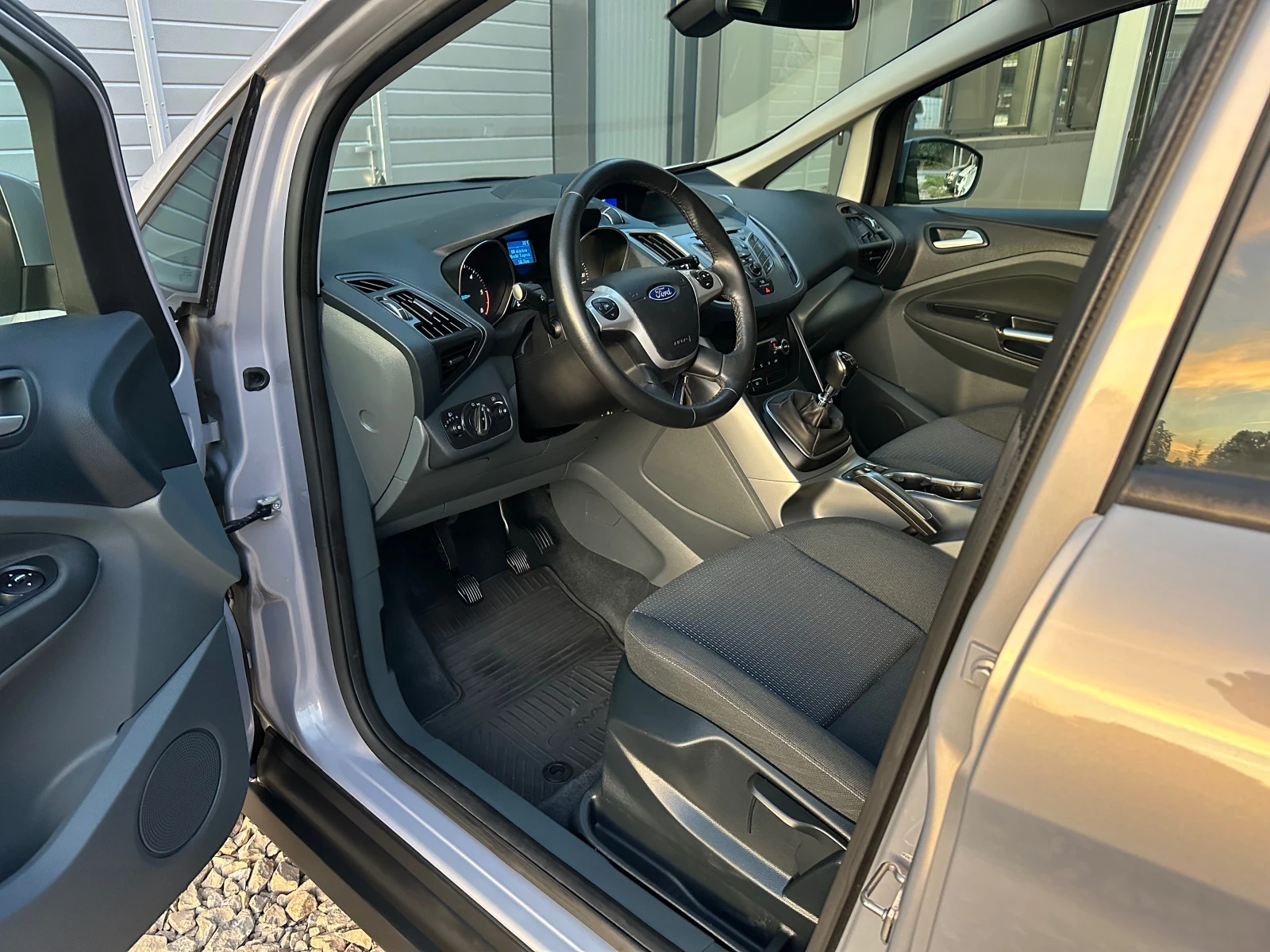 Ford C-max 1.6 HDI ПОДГРЕВ КЛИМАТРОНИК 6 скорости - изображение 9