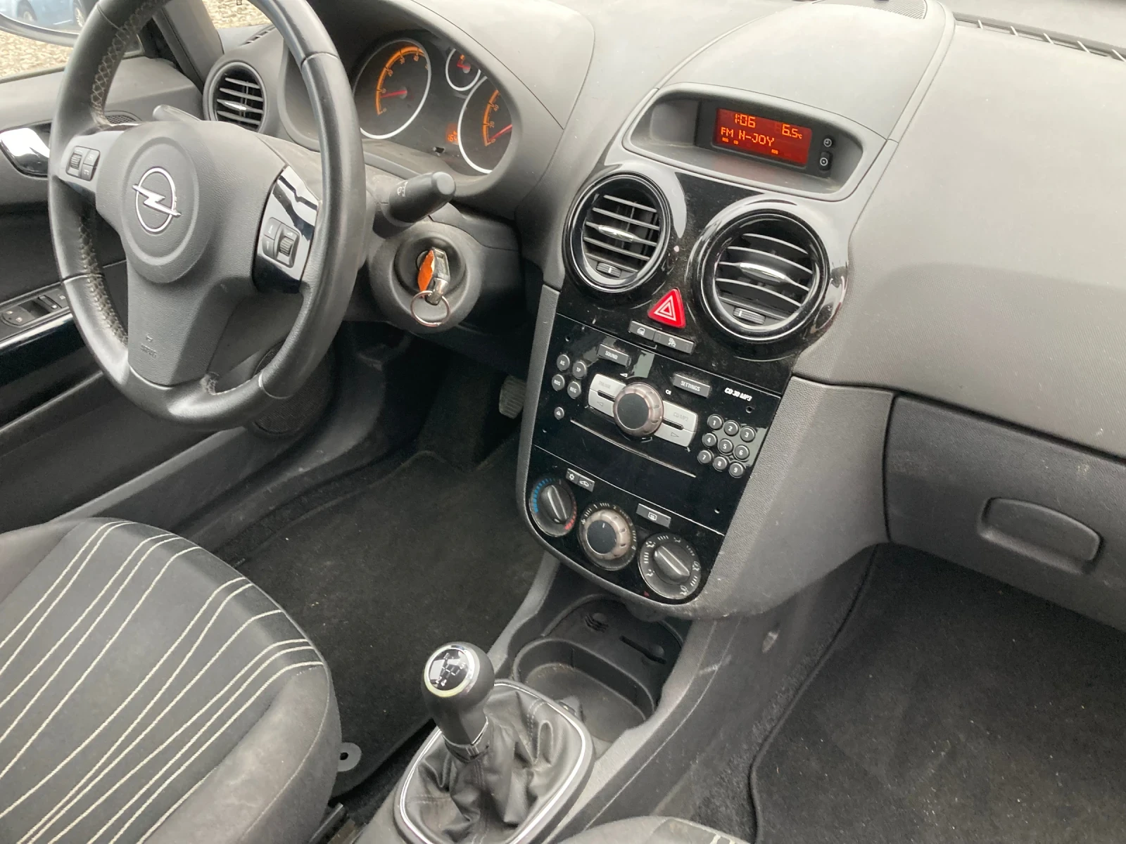 Opel Corsa 1.2 KLIMA | Mobile.bg � ����������� 6