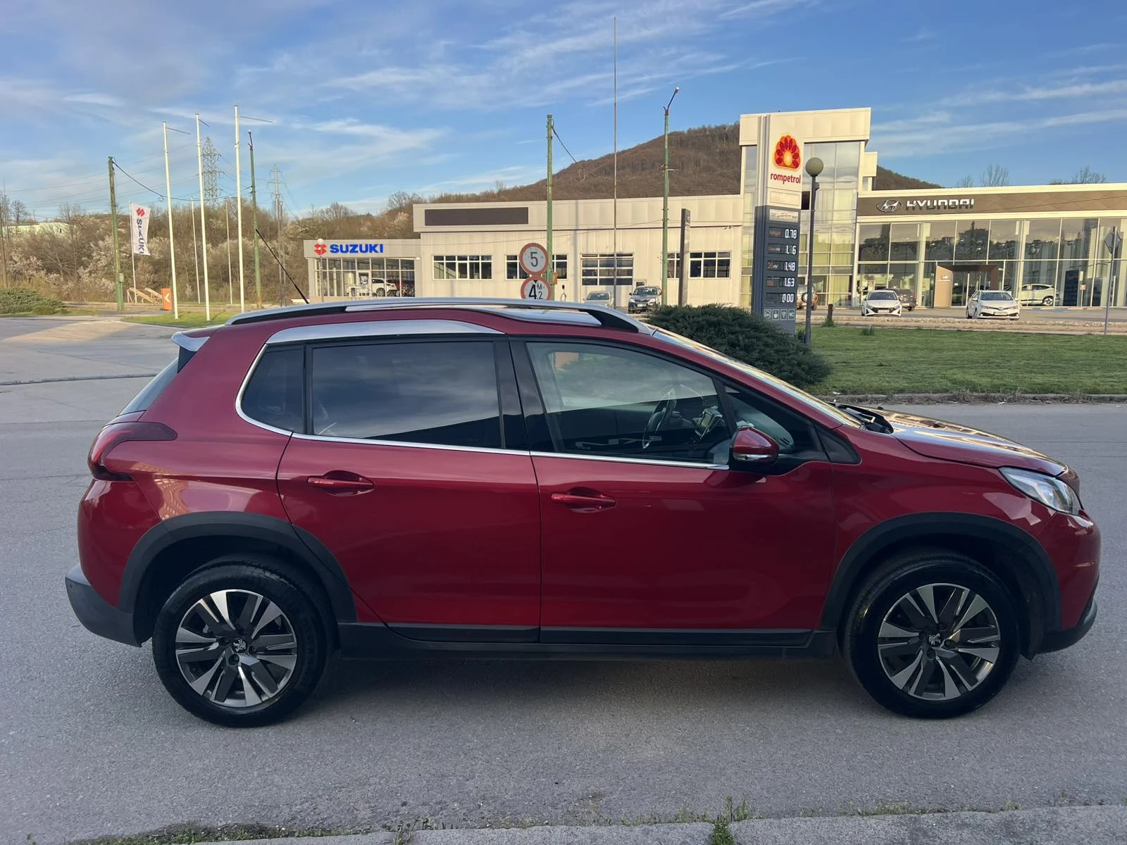 Peugeot 2008 1.2 thp 130, Allure, снимка 8 - Автомобили и джипове - 54128893