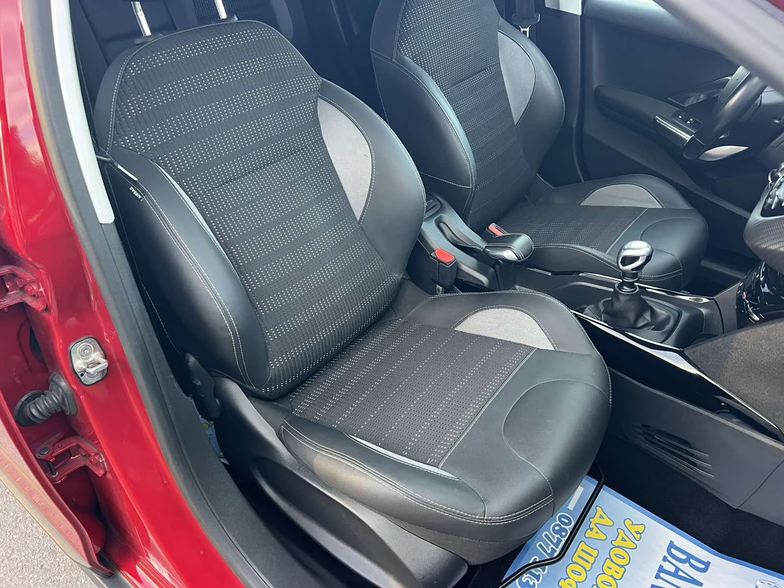 Peugeot 2008 1.2 thp 130, Allure, снимка 13 - Автомобили и джипове - 54128893