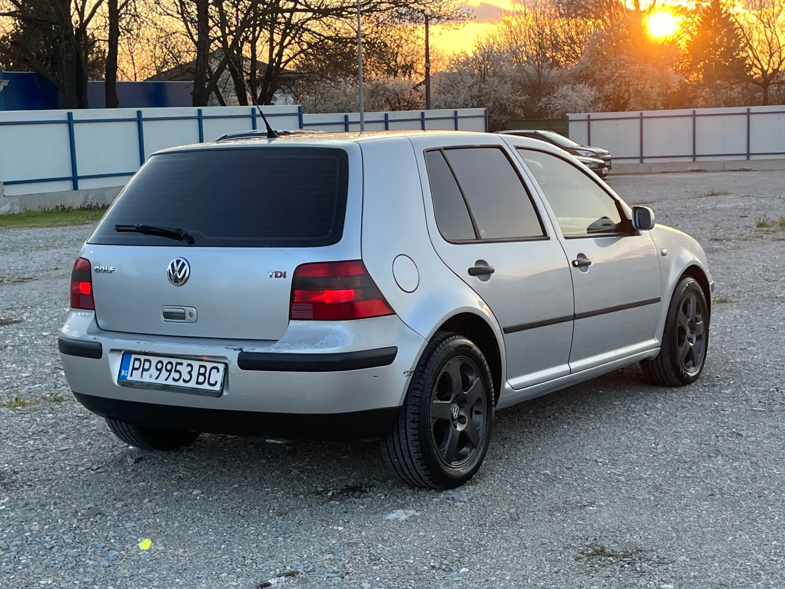 VW Golf VW GOLF 1.9TDI 116hp 6СКОРОСТИ, снимка 9 - Автомобили и джипове - 54159954