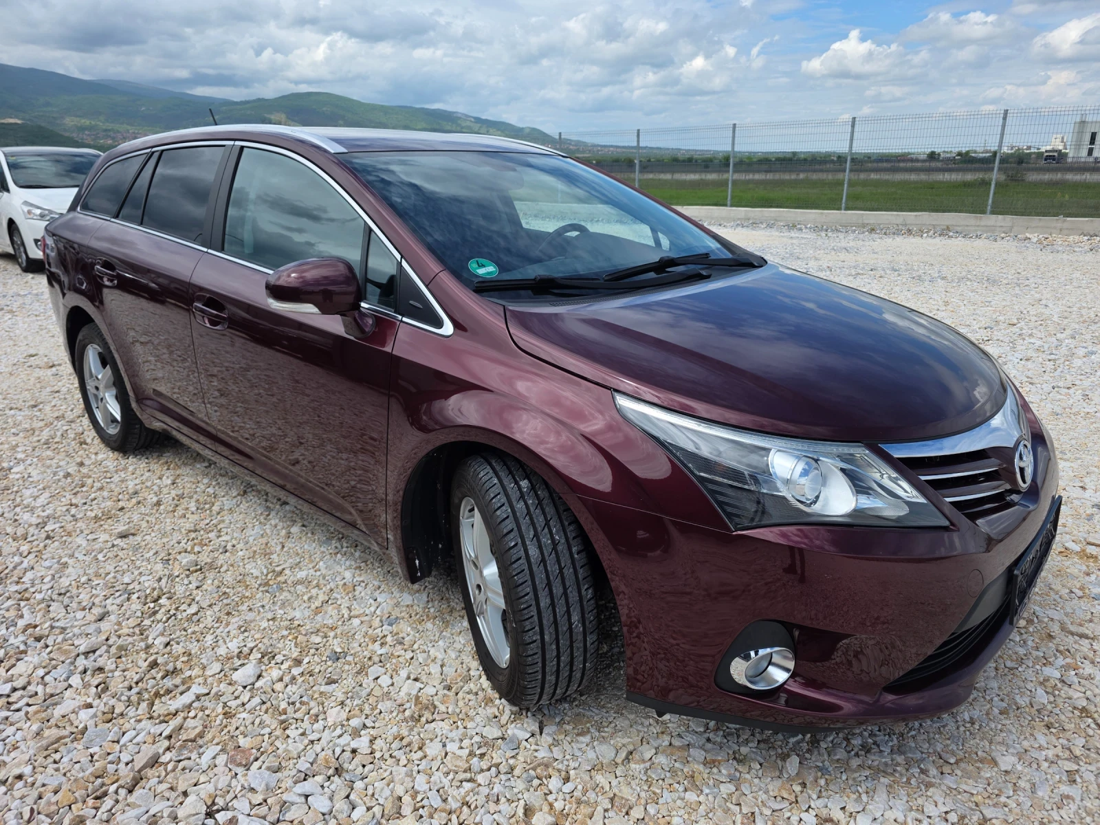 Toyota Avensis 1.8 Vvti FaceLift Навигация Камера Автопилот , снимка 3 - Автомобили и джипове - 54528792