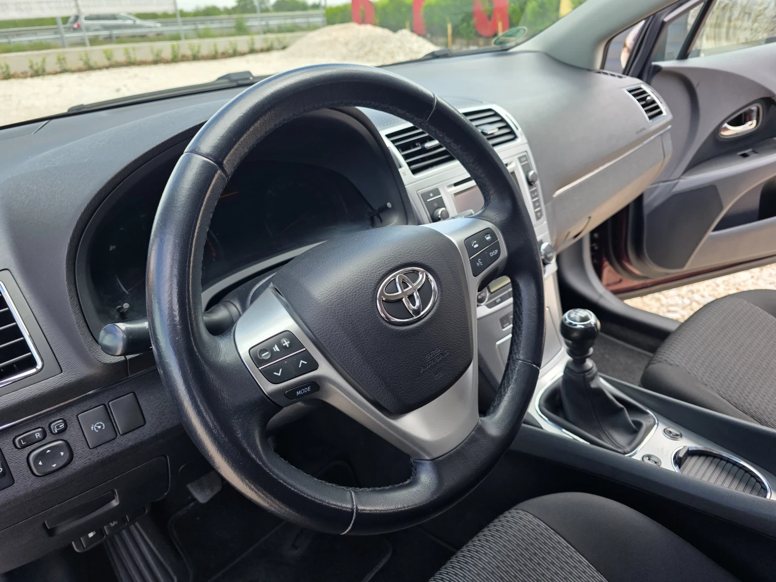 Toyota Avensis 1.8 Vvti FaceLift Навигация Камера Автопилот , снимка 14 - Автомобили и джипове - 54528792