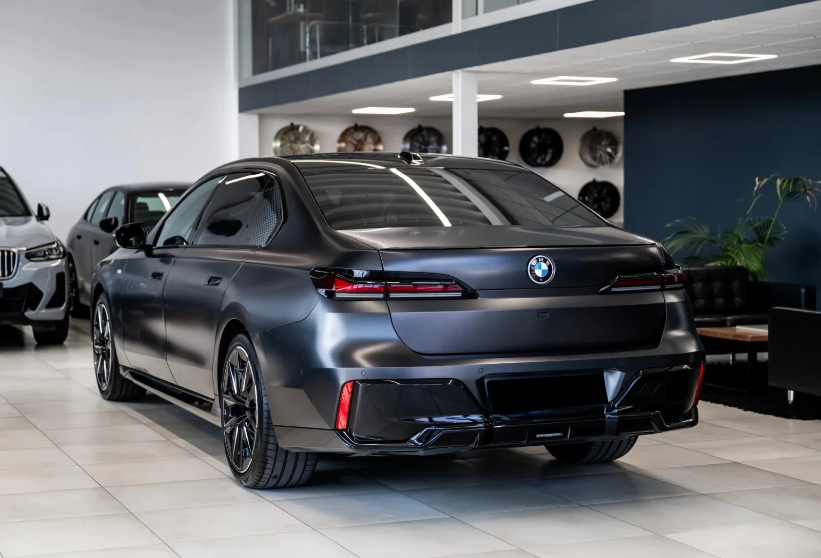 BMW 740 d xDrive M Sport Paket, снимка 5 - Автомобили и джипове - 54640456