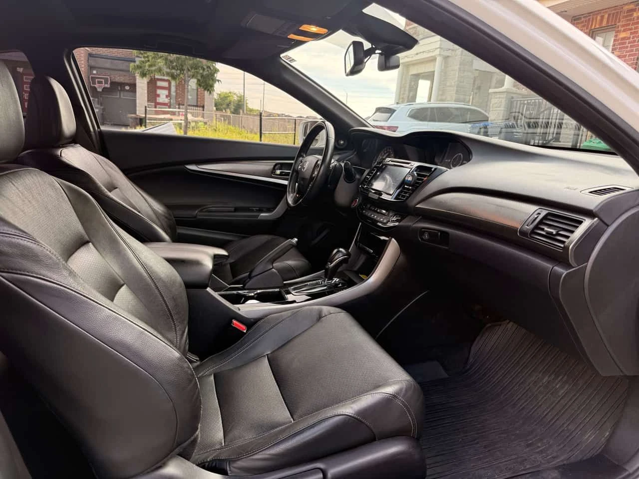 Honda Accord * Touring * CARFAX * ЦЕНА ДО БГ, снимка 9 - Автомобили и джипове - 54916446
