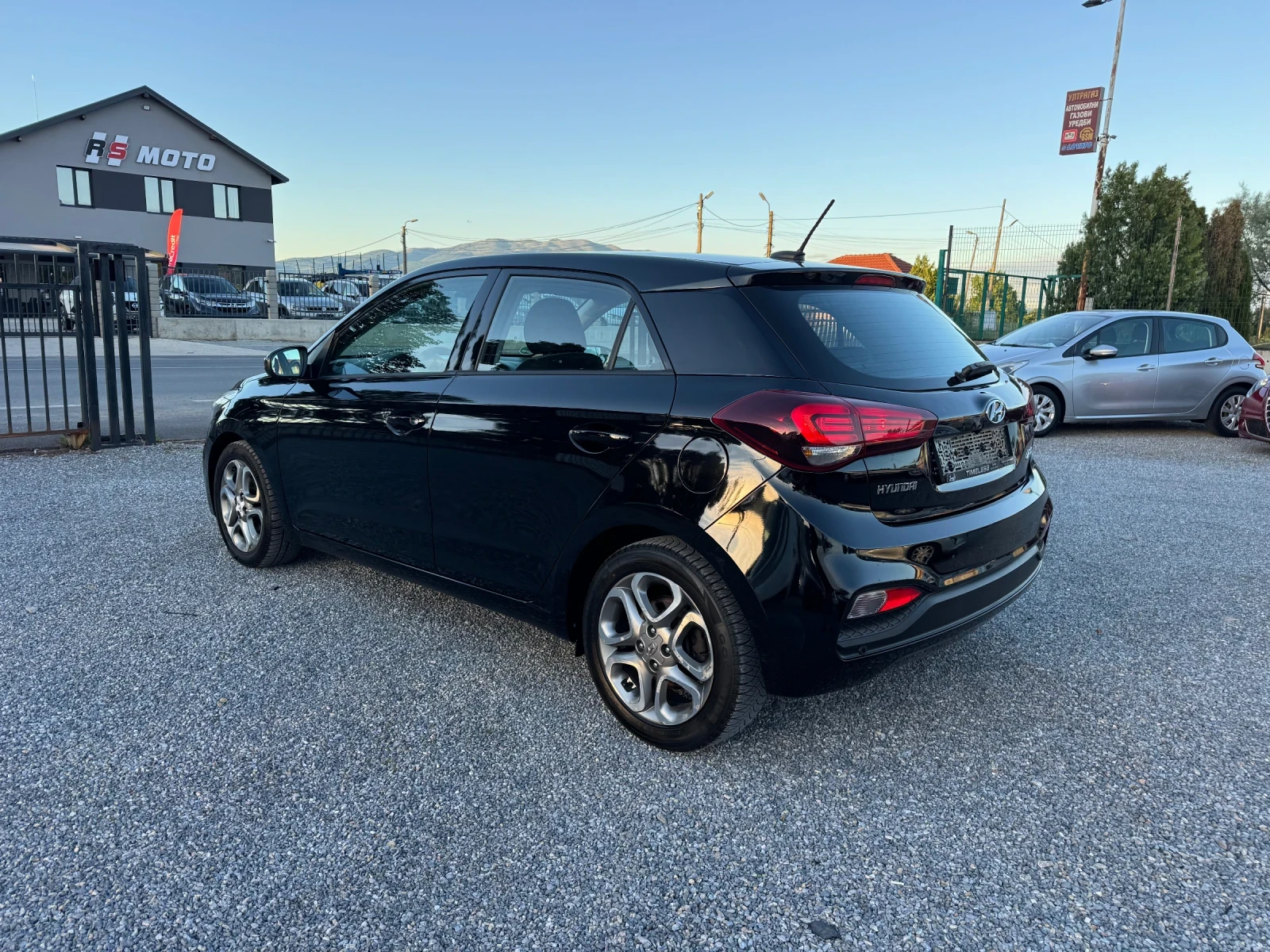 Hyundai I20 1.25i Facelift!! NAVI!! Camera!! , снимка 4 - Автомобили и джипове - 54961626