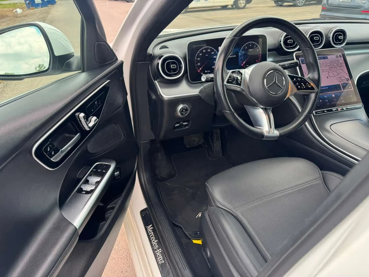 Mercedes-Benz C 300 * 360 КАМЕРА* ПАНОРАМА* ПОДГРЕВ* KEYLESS* , снимка 7 - Автомобили и джипове - 54967732