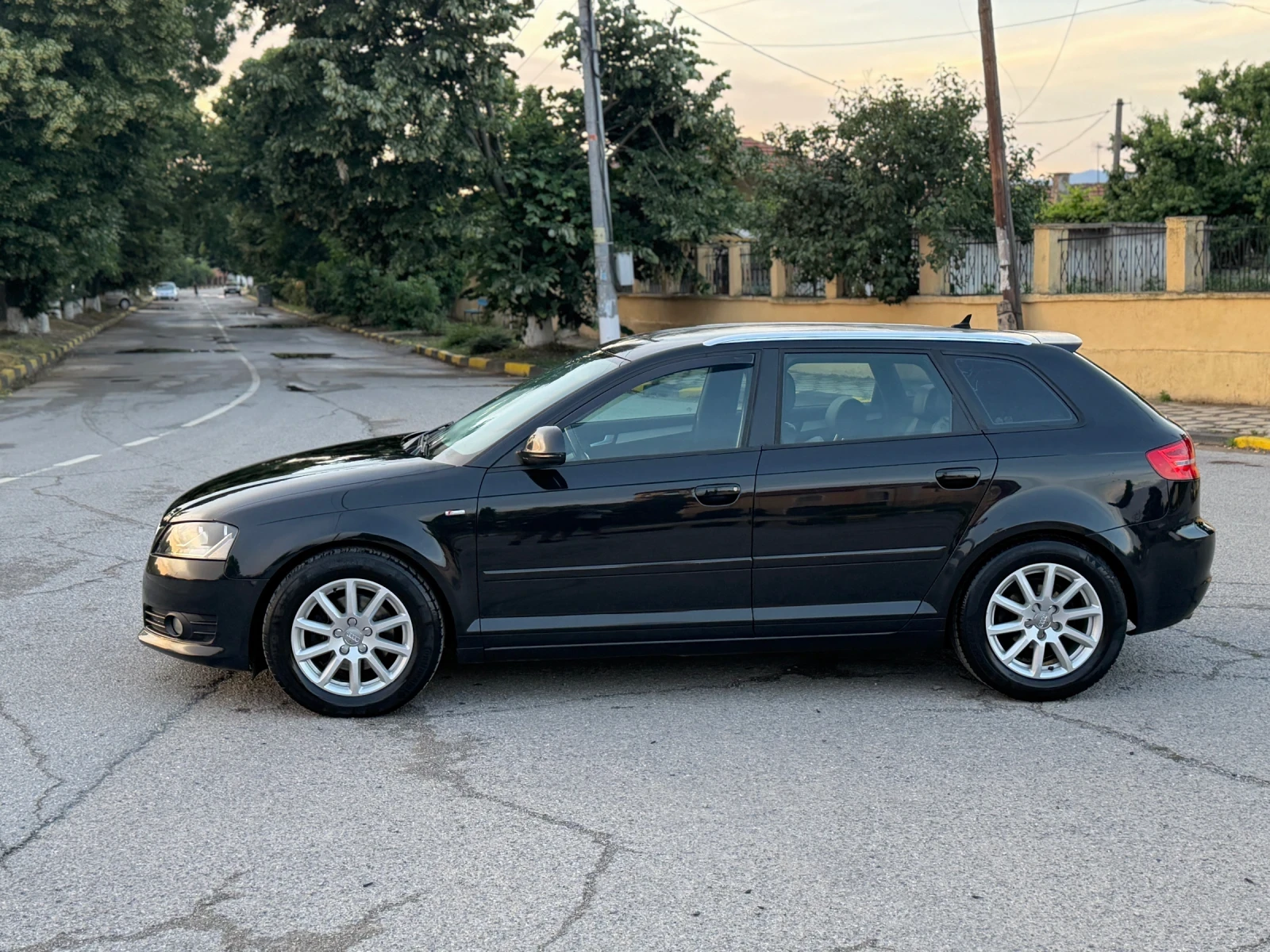 Audi A3 2.0, снимка 4 - Автомобили и джипове - 54976643