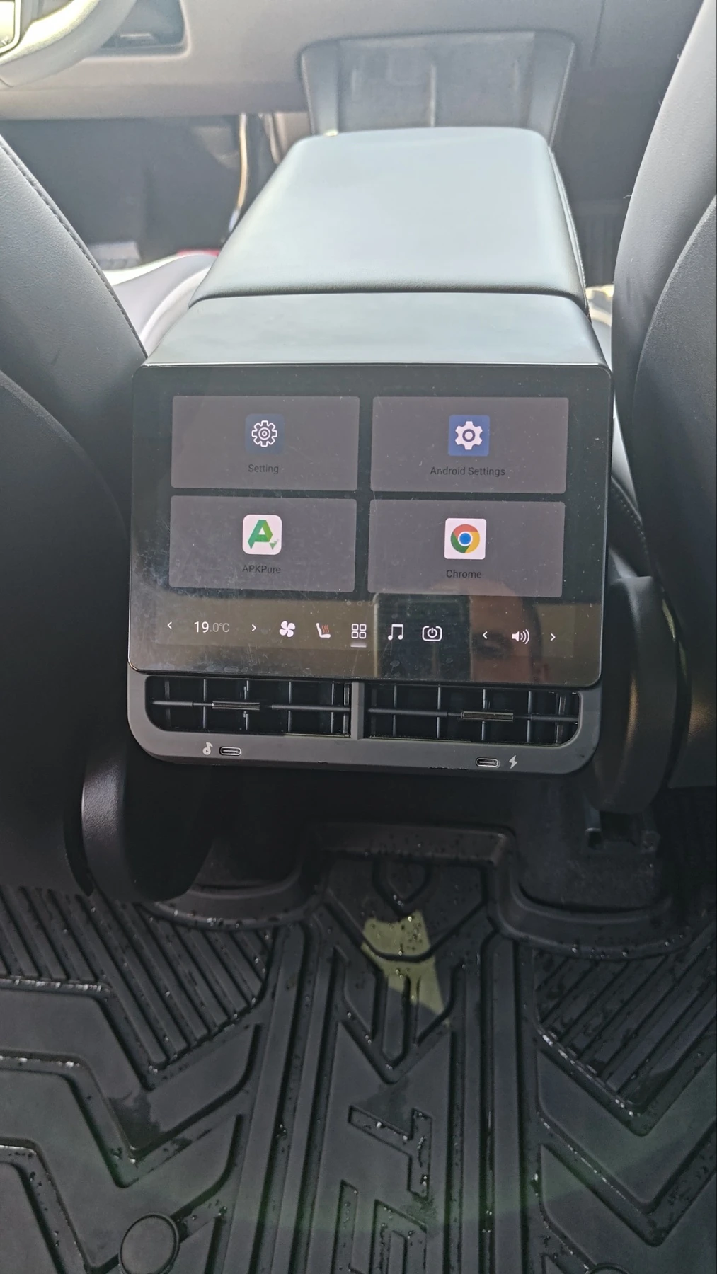 Tesla Model Y Long Range 4x4, снимка 17 - Автомобили и джипове - 55078575