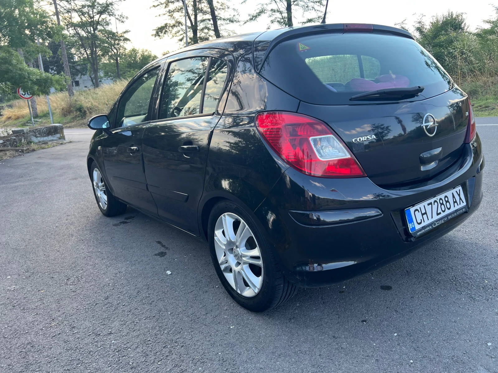 Opel Corsa, снимка 3 - Автомобили и джипове - 55161130