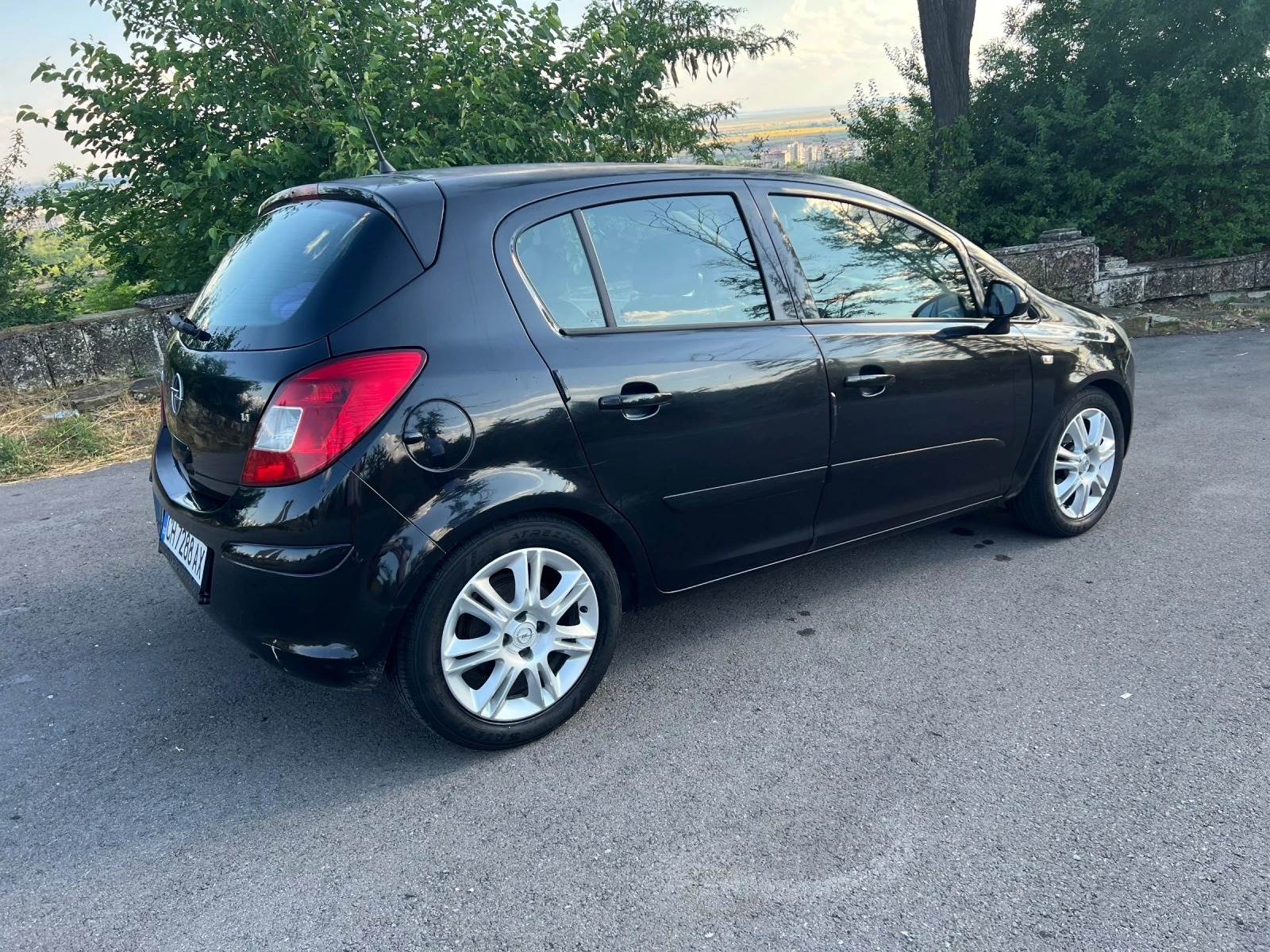 Opel Corsa, снимка 2 - Автомобили и джипове - 55161130
