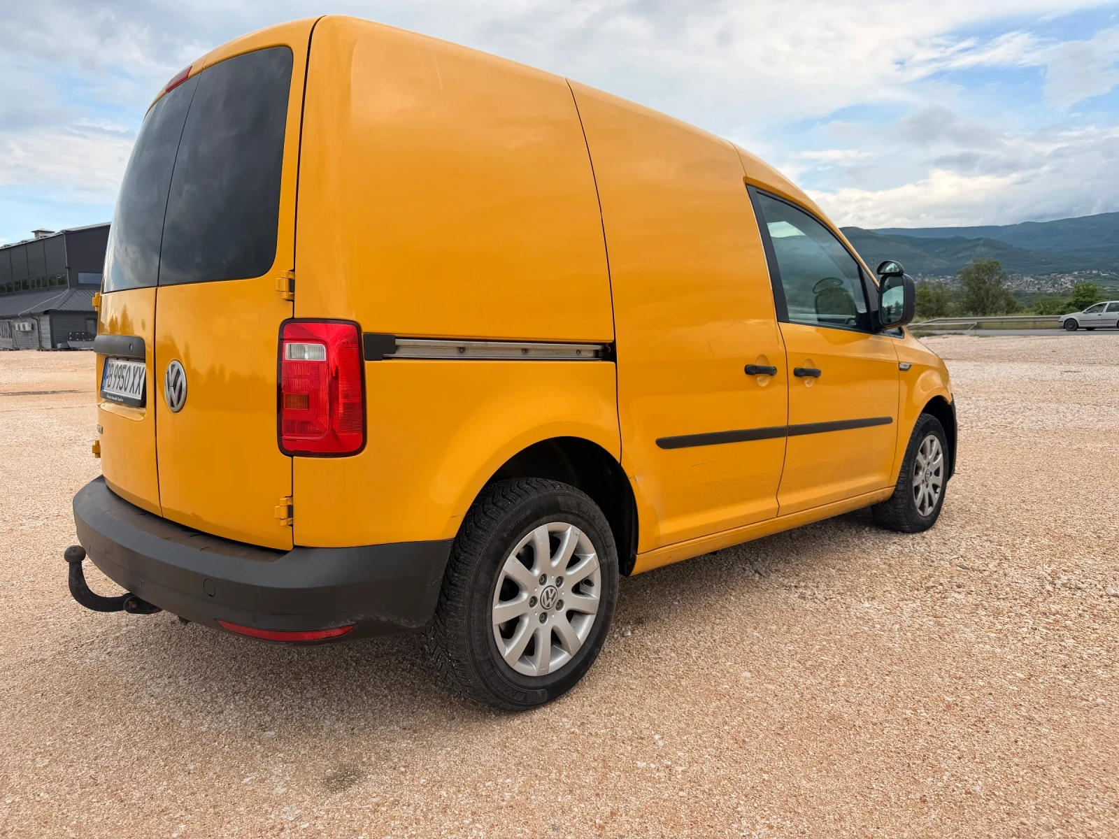 VW Caddy, снимка 6 - Автомобили и джипове - 55163881