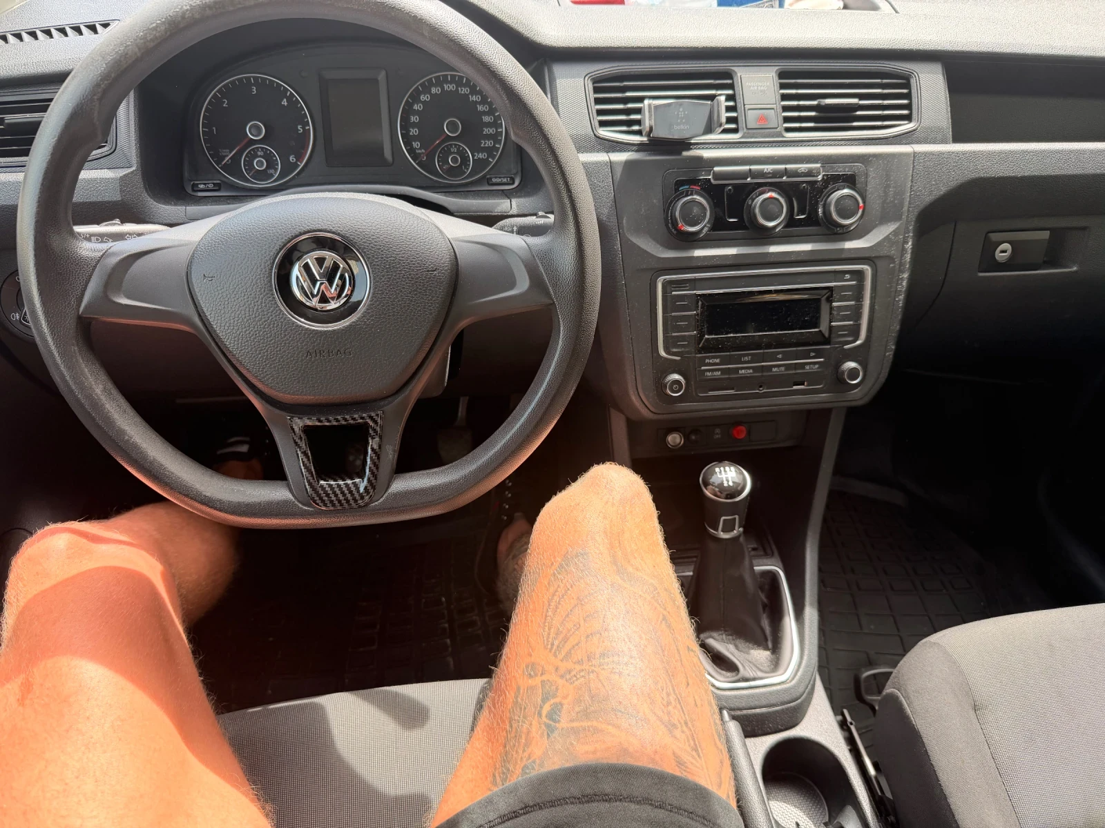 VW Caddy, снимка 12 - Автомобили и джипове - 55163881